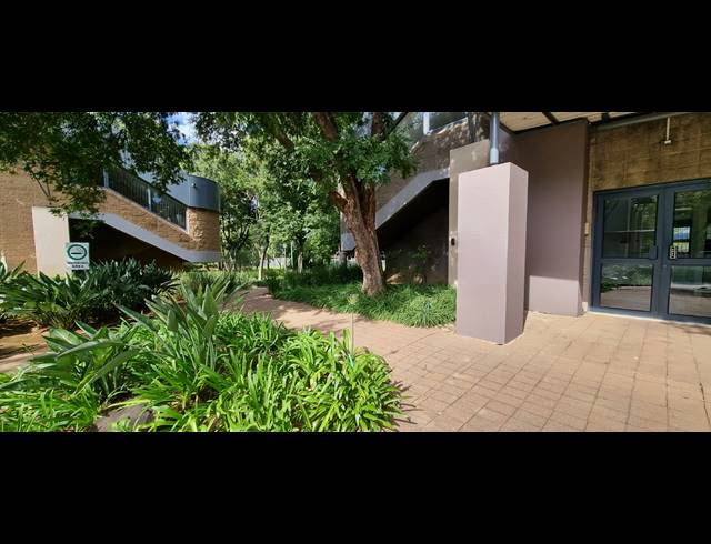 313.50M² OFFICE TO LET IN RANDJESPARK